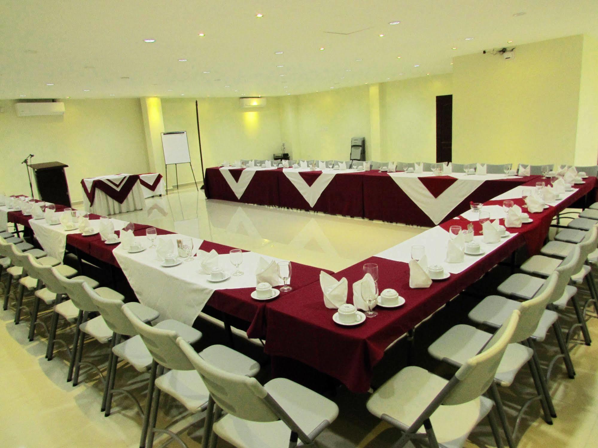 Siesta Hotel And Casino Antiguo Cuscatlán 外观 照片