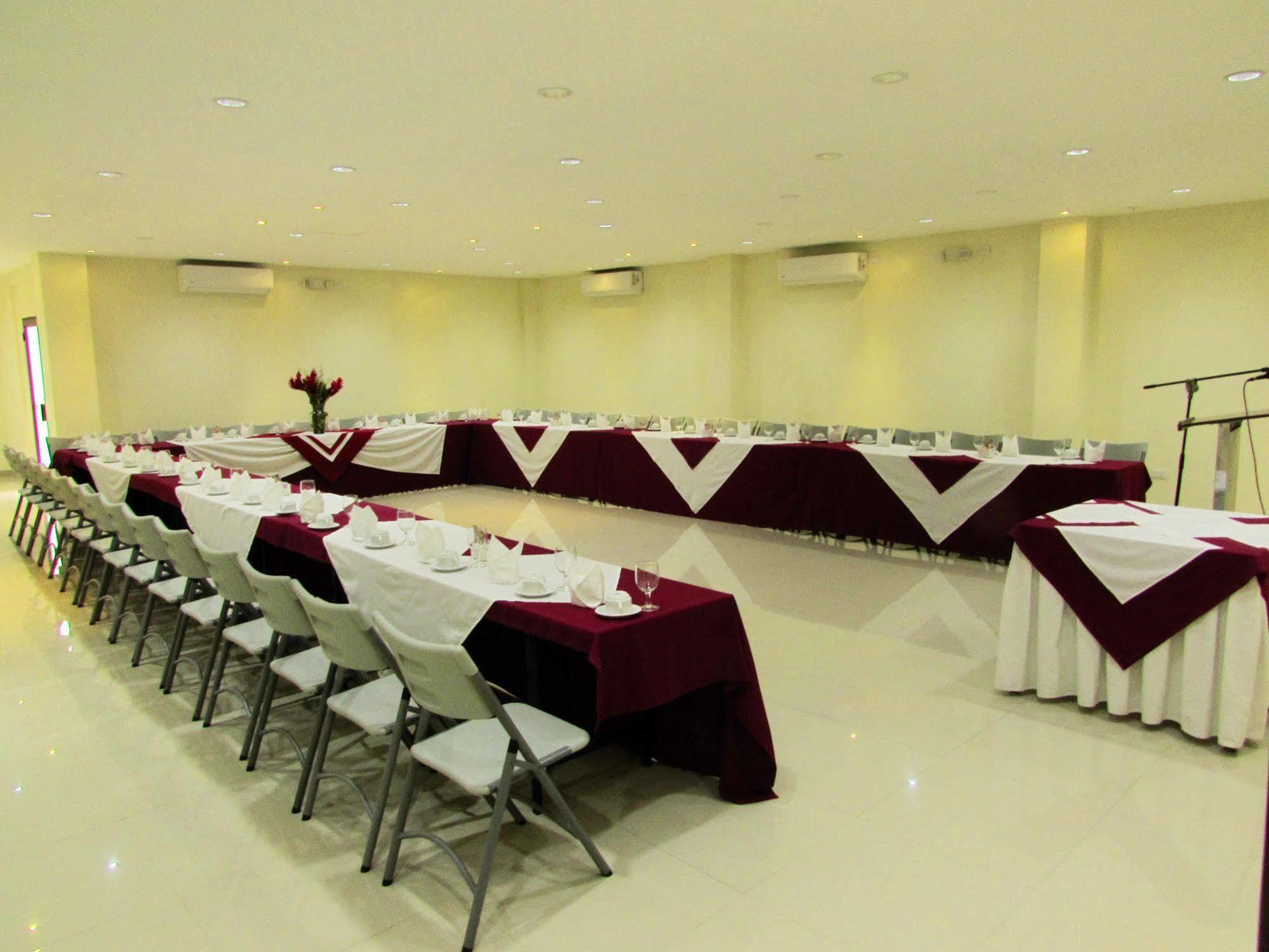 Siesta Hotel And Casino Antiguo Cuscatlán 外观 照片